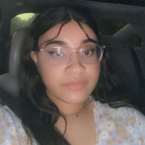 Meet your Posher, Cayla